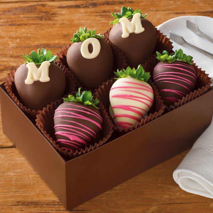 Custom-chocolate-covered-strawberries-boxes